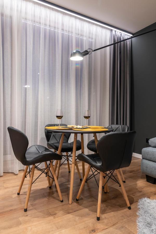 Enjoy Studio Varna Bagian luar foto